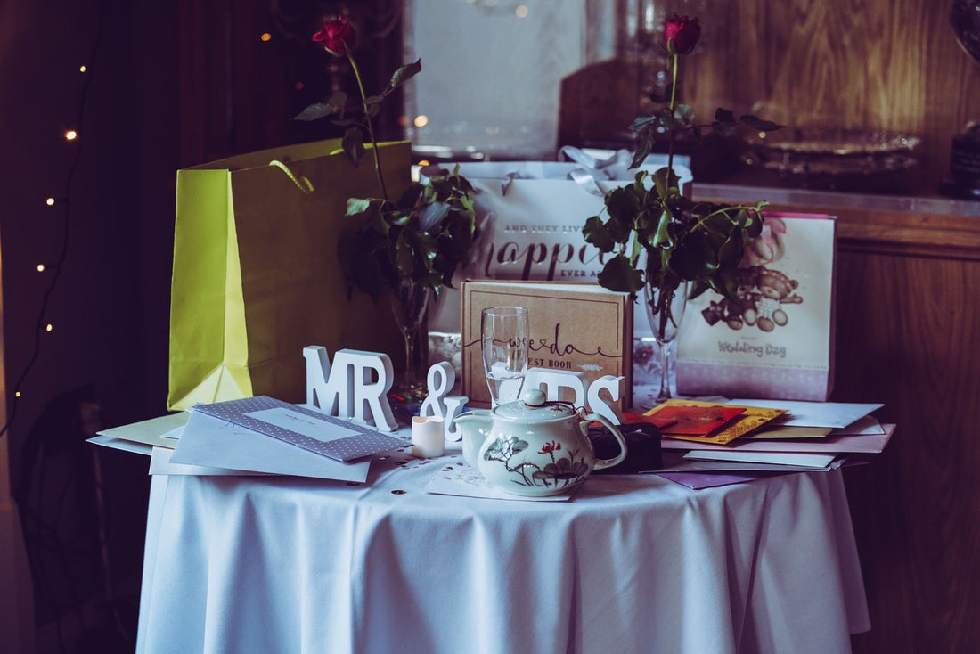 10 Last Minute Wedding Gifts (That Don’t Feel Last Minute)